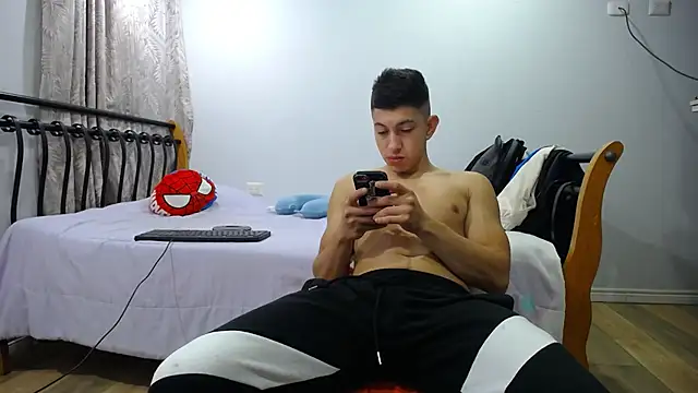 Snapshot of Iam_yourbabyprincess_XD chatting on February 20, 2025, 5:33 am Iam yourbabyprincess XD online show from February 20, 2025, 5:33 am