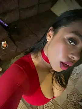 Snapshot of PUSHYLATE chatting on April 15, 2026, 6:04 pm PUSHYLATE online show from April 15, 2026, 6:04 pm