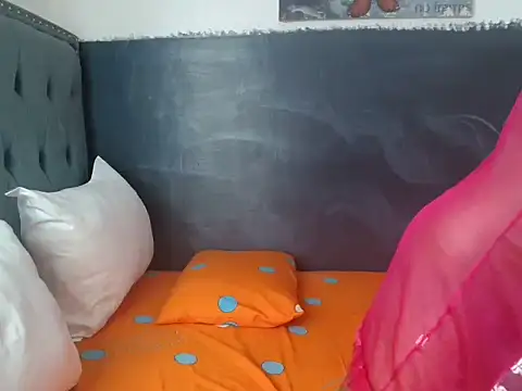 FaeMDom2 online show from March 3, 2026, 8:53 am