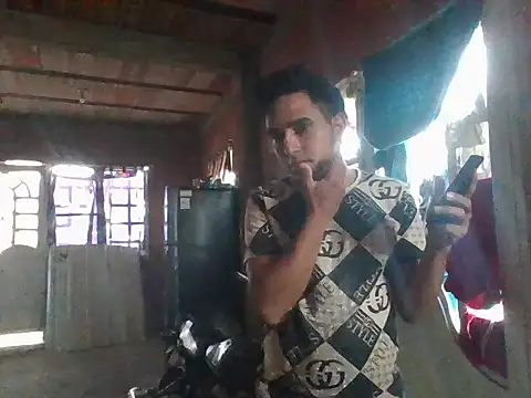 Snapshot of jhonnyhot_69 chatting on February 2, 2026, 9:35 pm jhonnyhot 69 online show from February 2, 2026, 9:35 pm