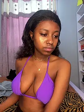 hot daily online show from November 24, 2025, 4:45 am