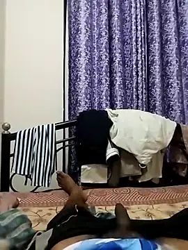 findmemylove online show from September 25, 2025, 8:12 pm