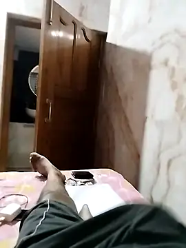 findmemylove online show from November 24, 2025, 4:51 pm