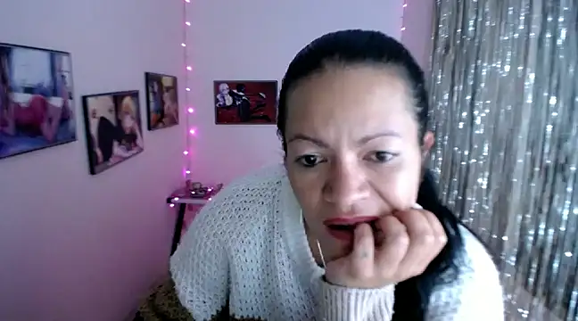 Cristal w online show from February 18, 2025, 6:15 pm