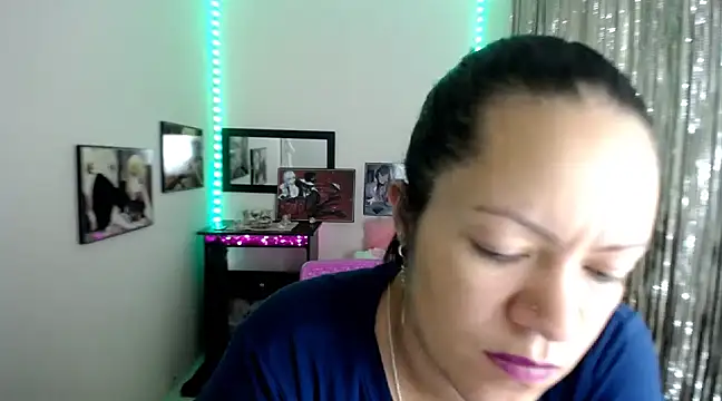 Cristal w online show from March 12, 2025, 7:28 pm