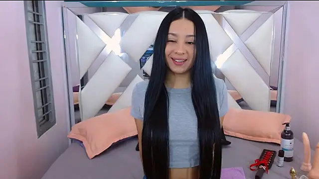 Lila Pinky online show from February 12, 2025, 1:59 pm