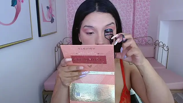 Snapshot of Small_naughty_ chatting on May 15, 2026, 1:18 pm Small naughty online show from May 15, 2026, 1:18 pm