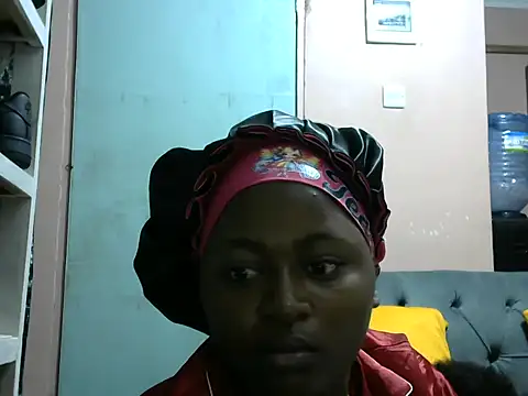 Snapshot of slender-qwene chatting on May 31, 2026, 1:47 am slender-qwene online show from May 31, 2026, 1:47 am