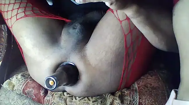 Snapshot of SissyChulo chatting on February 18, 2025, 1:00 pm SissyChulo online show from February 18, 2025, 1:00 pm