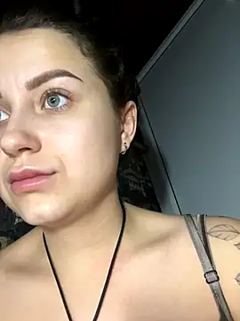 Snapshot of ellie_ssexy chatting on December 9, 2024, 4:45 am ellie ssexy online show from December 9, 2024, 4:45 am