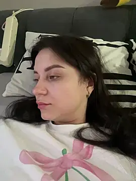Snapshot of ellie_ssexy chatting on March 18, 2025, 4:15 am ellie ssexy online show from March 18, 2025, 4:15 am