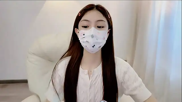 Snapshot of SHUIshui_ chatting on July 16, 2026, 5:35 am SHUIshui online show from July 16, 2026, 5:35 am