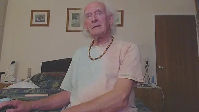 WaverlyKernow online show from March 15, 2025, 4:43 pm