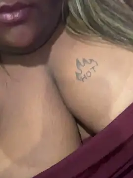 Snapshot of MedusaHot69 chatting on April 9, 2026, 6:52 am MedusaHot69 online show from April 9, 2026, 6:52 am