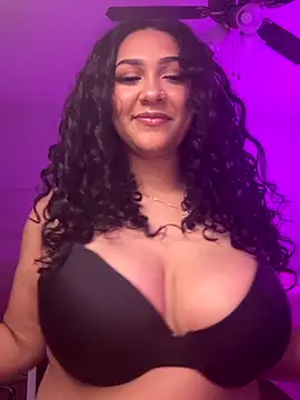 Snapshot of Lickplayofficial chatting on September 19, 2025, 4:03 am Lickplayofficial online show from September 19, 2025, 4:03 am