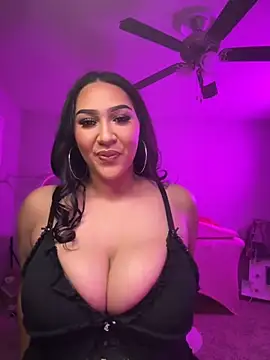 Snapshot of Lickplayofficial chatting on October 17, 2025, 3:31 am Lickplayofficial online show from October 17, 2025, 3:31 am