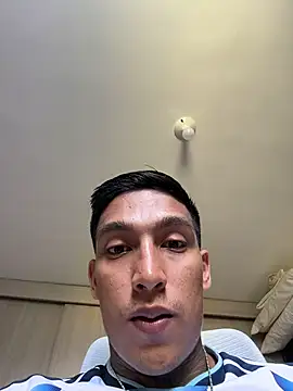 Snapshot of sendfer chatting on July 7, 2026, 6:45 pm sendfer online show from July 7, 2026, 6:45 pm