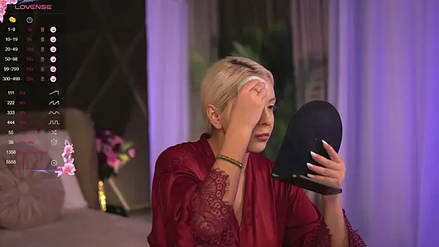 Snapshot of VictoriaMorrone chatting on February 22, 2025, 2:41 pm VictoriaMorrone online show from February 22, 2025, 2:41 pm