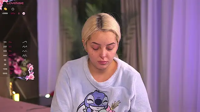 Snapshot of VictoriaMorrone chatting on February 27, 2025, 9:32 am VictoriaMorrone online show from February 27, 2025, 9:32 am