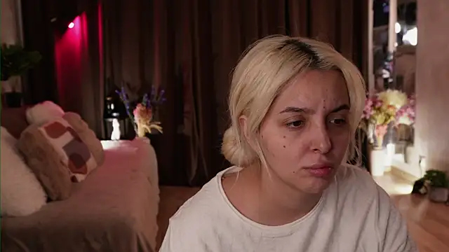 Snapshot of VictoriaMorrone chatting on October 20, 2025, 6:30 pm VictoriaMorrone online show from October 20, 2025, 6:30 pm