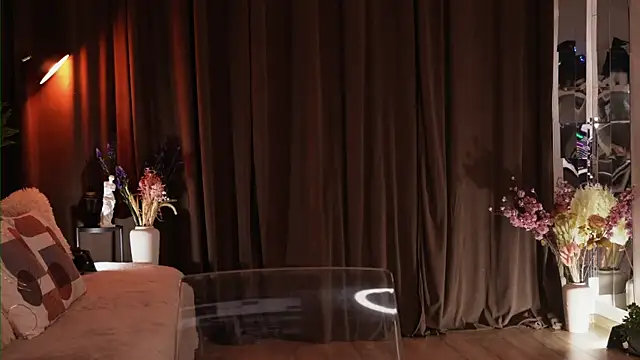 Snapshot of VictoriaMorrone chatting on November 20, 2025, 8:52 pm VictoriaMorrone online show from November 20, 2025, 8:52 pm