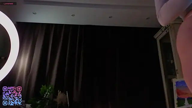 SoniaScott online show from December 14, 2025, 2:06 am