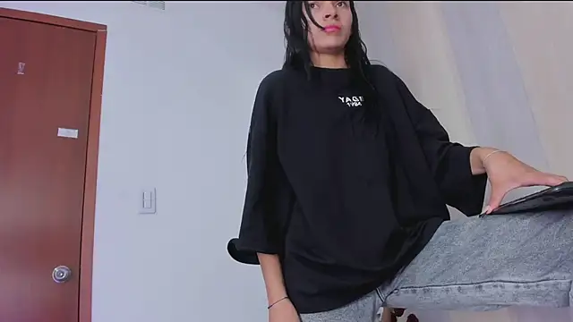  shantal smith online show from March 6, 2025, 4:49 pm