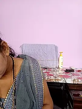 reemacouple007 online show from March 23, 2026, 8:18 am