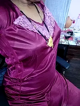 Snapshot of reemacouple007 chatting on May 20, 2026, 7:36 am reemacouple007 online show from May 20, 2026, 7:36 am