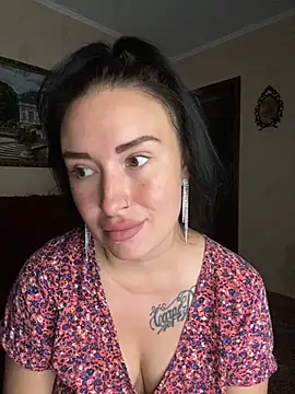 Roxana Bell online show from June 30, 2026, 3:24 pm