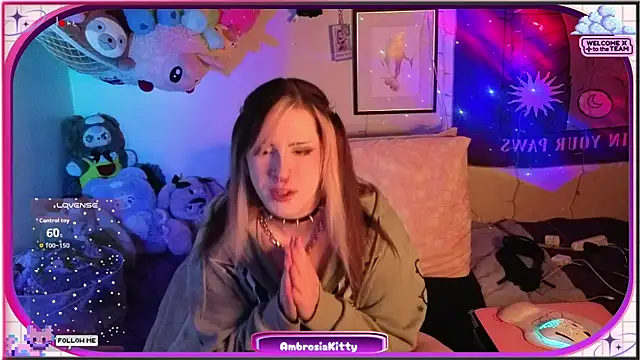 Snapshot of AmbrosiaKitty chatting on May 18, 2026, 8:31 am AmbrosiaKitty online show from May 18, 2026, 8:31 am