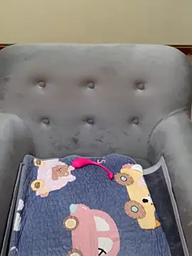 Snapshot of Linda-Mora chatting on March 8, 2025, 5:43 pm Linda-Mora online show from March 8, 2025, 5:43 pm