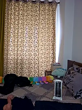 Snapshot of Blossam_07 chatting on February 20, 2026, 9:54 am Blossam 07 online show from February 20, 2026, 9:54 am