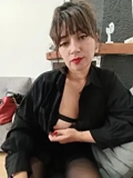 Snapshot of tata_laima__ chatting on July 8, 2026, 2:54 pm tata laima online show from July 8, 2026, 2:54 pm