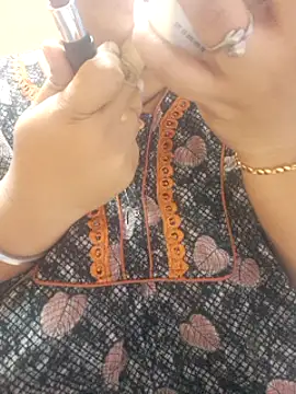 Snapshot of Ravina_patil1 chatting on March 6, 2025, 7:47 am Ravina patil1 online show from March 6, 2025, 7:47 am