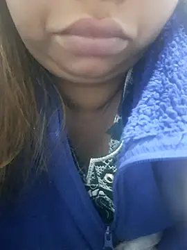 Snapshot of Ravina_patil1 chatting on November 16, 2025, 10:48 pm Ravina patil1 online show from November 16, 2025, 10:48 pm