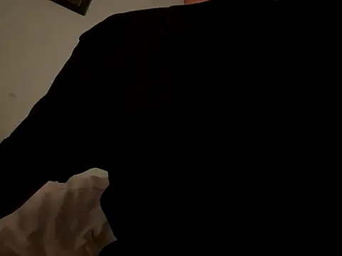 Snapshot of FetishFATALE72 chatting on September 8, 2025, 11:37 pm FetishFATALE72 online show from September 8, 2025, 11:37 pm