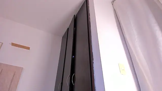 Snapshot of Avaline_Blancx chatting on February 12, 2025, 1:52 am Avaline Blancx online show from February 12, 2025, 1:52 am