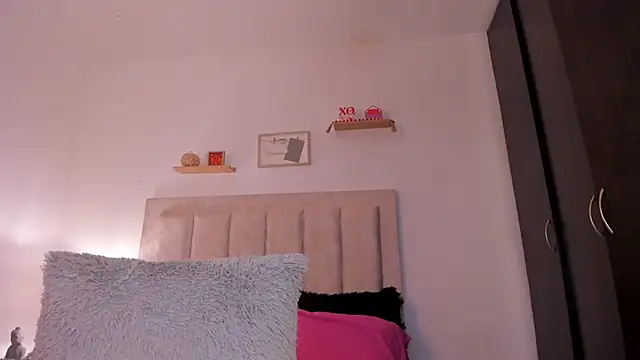 Snapshot of Avaline_Blancx chatting on March 4, 2025, 4:06 am Avaline Blancx online show from March 4, 2025, 4:06 am