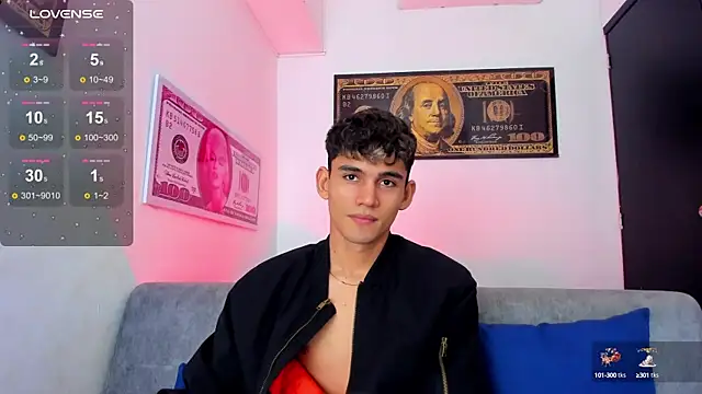 Snapshot of EstebanPerez_ chatting on December 28, 2024, 3:15 pm EstebanPerez online show from December 28, 2024, 3:15 pm