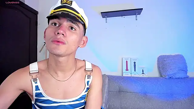 Snapshot of EstebanPerez_ chatting on February 4, 2025, 1:27 pm EstebanPerez online show from February 4, 2025, 1:27 pm