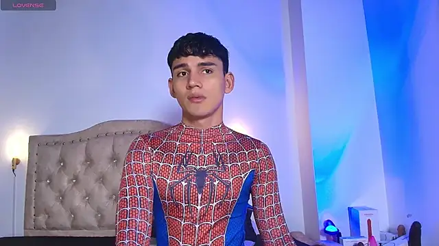 Snapshot of EstebanPerez_ chatting on October 10, 2025, 10:58 am EstebanPerez online show from October 10, 2025, 10:58 am