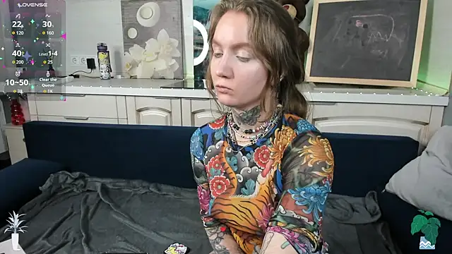 Mary Xextra online show from March 25, 2026, 9:15 am