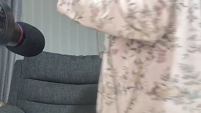 Snapshot of SquirtingIrishShannon chatting on January 31, 2025, 12:50 am SquirtingIrishShannon online show from January 31, 2025, 12:50 am