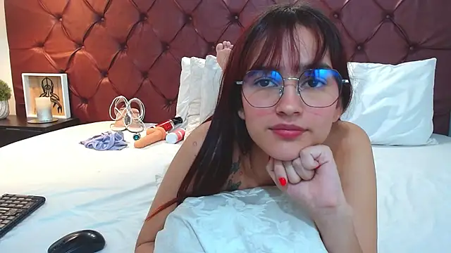 MelodyMansson online show from January 14, 2025, 5:01 pm