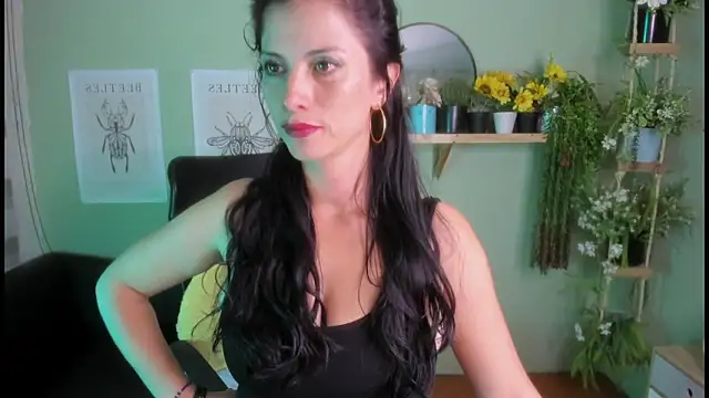 Aliiz 01 online show from December 14, 2024, 6:24 am