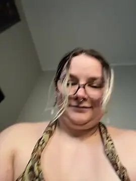 Snapshot of kitten0760 chatting on June 7, 2026, 3:49 pm kitten0760 online show from June 7, 2026, 3:49 pm