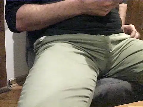 Snapshot of zammazingo chatting on April 15, 2026, 6:37 pm zammazingo online show from April 15, 2026, 6:37 pm