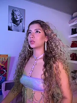 Melina-Smith online show from April 4, 2026, 10:07 pm