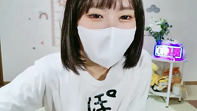 Snapshot of _Iroha_99 chatting on April 27, 2026, 2:26 pm Iroha 99 online show from April 27, 2026, 2:26 pm